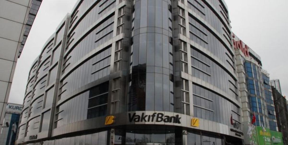 Vakıfbank'tan Tarihi Hamle: 870 Milyon Dolarlık Sendikasyon Kredisiyle Güçleniyor! 2 vakifbanktan-tarihi-hamle-870-milyon-dolarlik-sendikasyon-kredisiyle-gucleniyor-DkhDX1uQ.jpg
