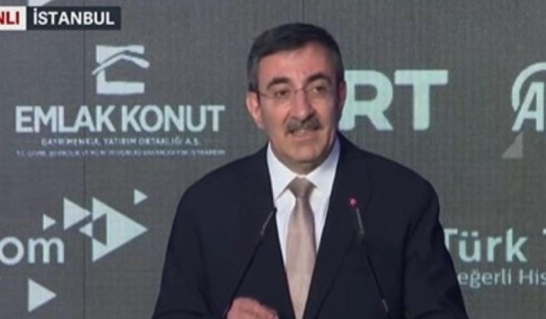 Yılmaz Uyardı: Enflasyonu Düşürmeden Geleceği Tahmin Etmek İmkansız! 1 yilmaz-uyardi-enflasyonu-dusurmeden-gelecegi-tahmin-etmek-imkansiz-FaNSrTmJ.jpg