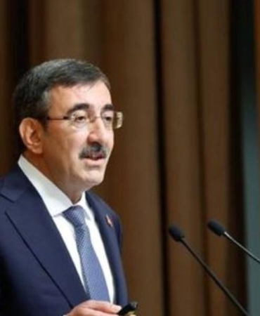 Yılmaz'dan Çarpıcı Tahmin: İşsizlik Tarihinin En Düşük Seviyesine Ulaşacak! 7 yilmazdan-carpici-tahmin-issizlik-tarihinin-en-dusuk-seviyesine-ulasacak-3hLhV4H8.jpg
