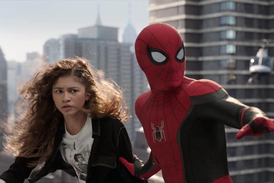 Zendaya'nın Tom Holland ile Çalışma Tutkusu: Bu İkili Hakkında Bilmeniz Gereken Şaşırtıcı Gerçekler! 2 Aşklarını Saklamak: Uzun Bir Yolculuk
