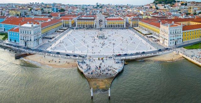 10 Yılda Asgari Ücretin Patladığı Ülkeler: Hangi Ülke Ne Kadar Artış Gösterdi? 12 10 Yılda Asgari Ücretin Patladığı Ülkeler: Hangi Ülke Ne Kadar Artış Gösterdi?