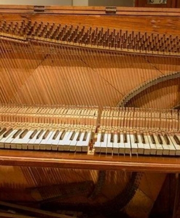 1904 Yılında Türkiye'de Yapılan İlk Piyano Restore Edildi: Müzik Tarihinin Kayıp Parçası Yeniden Hayat Buluyor! 3 1904-yilinda-turkiyede-yapilan-ilk-piyano-restore-edildi-muzik-tarihinin-kayip-parcasi-yeniden-hayat-4R2e9566.jpg