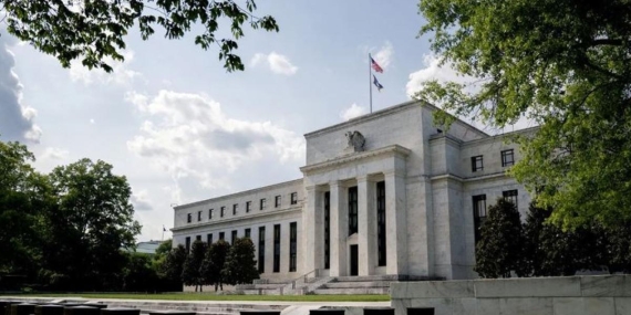 2025’te Fed’in Ekonomi Yolculuğu: Ekonomistlerin Şaşırtan Tahminleri!