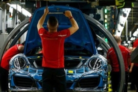 Alman İş Dünyasında 2025 İçin Korku Senaryoları: Karamsarlığın Pençesinde! 8 alman-is-dunyasinda-2025-icin-korku-senaryolari-karamsarligin-pencesinde-LShfdkDX.jpg
