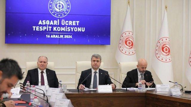 Asgari Ücret Pazarlığında Üçüncü Dönüm Noktası: Tarihi Anlar Kapıda! 1 2025 Asgari Ücret Görüşmeleri Başlıyor