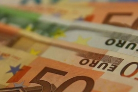 Bulgaristan Euro'ya Bir Adım Daha Yaklaşıyor: Ekonomik Dönüşümün Eşiğinde! 4 bulgaristan-euroya-bir-adim-daha-yaklasiyor-ekonomik-donusumun-esiginde-AyLEL76L.jpg