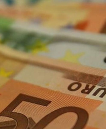 Bulgaristan Euro'ya Bir Adım Daha Yaklaşıyor: Ekonomik Dönüşümün Eşiğinde! 8 bulgaristan-euroya-bir-adim-daha-yaklasiyor-ekonomik-donusumun-esiginde-AyLEL76L.jpg