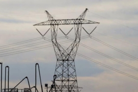 Elektrik Fiyatlarında Şok Dalgalanma! Spot Piyasada 29 Aralık 2024'te Neler Oluyor? 2 elektrik-fiyatlarinda-sok-dalgalanma-spot-piyasada-29-aralik-2024te-neler-oluyor-3pc1IDEz.jpg