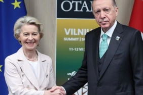 Erdoğan ve Ursula von der Leyen'den Tarihi Telefon Görüşmesi: Geleceği Şekillendiren An! 13 erdogan-ve-ursula-von-der-leyenden-tarihi-telefon-gorusmesi-gelecegi-sekillendiren-an-LLQxCn7T.jpg