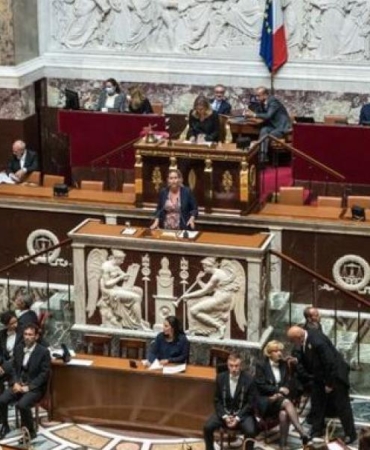 Fransa'nın Kaderini Belirleyecek Çarpıcı Gün! 8 fransanin-kaderini-belirleyecek-carpici-gun-p6jMijJQ.jpg