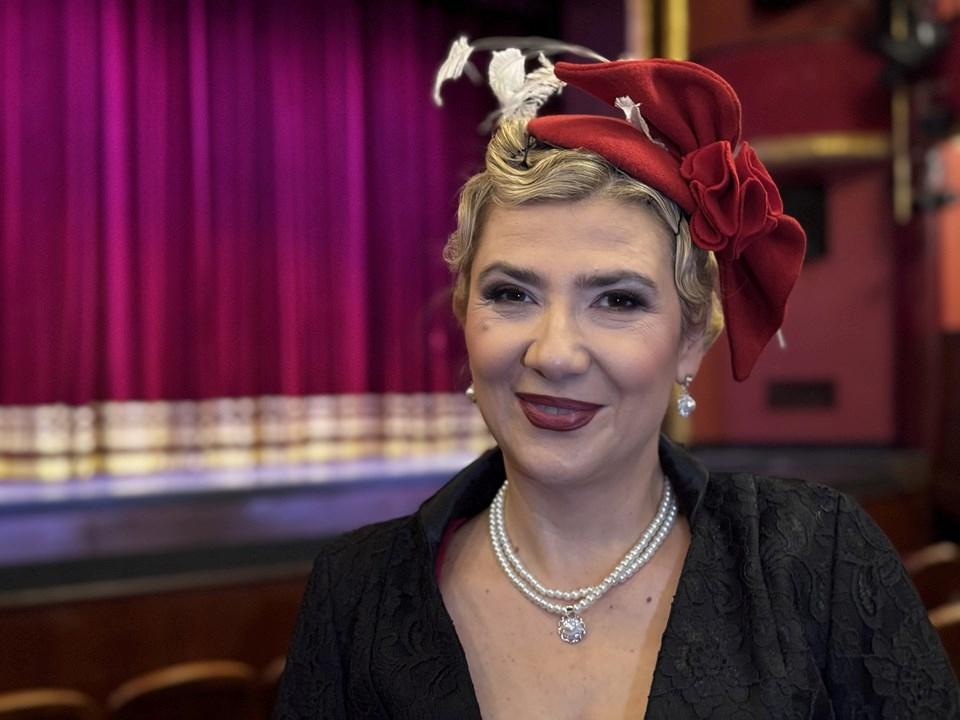 İDOB'un 'Deli Dolu' Opereti 10 Aralık'ta Sahnede: İzleyicileri Büyüleyecek Sıradışı Bir Deneyim! 1 Deli Dolu Operetinin Prömiyeri