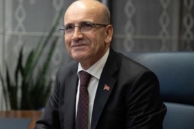 Mehmet Şimşek ve Cevdet Yılmaz'dan Şok Enflasyon Analizi: Ekonominin Nabzını Tutan İki İsim! 1 mehmet-simsek-ve-cevdet-yilmazdan-sok-enflasyon-analizi-ekonominin-nabzini-tutan-iki-isim-LGQ9fcxv.jpg