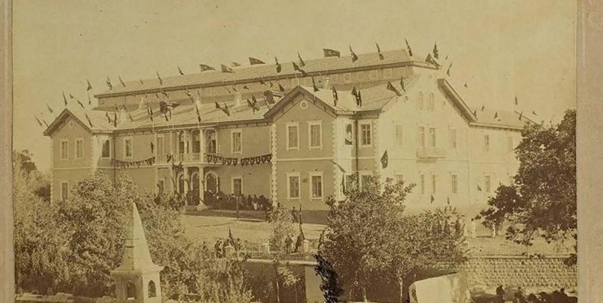 Şam Mekteb-i Tıbbiye-i Şahane'nin Yeniden İhya Süreci: Sağlık Eğitiminde Devrim Mi Geliyor? 3 sam-mekteb-i-tibbiye-i-sahanenin-yeniden-ihya-sureci-saglik-egitiminde-devrim-mi-geliyor-ROgnXkrF.jpg