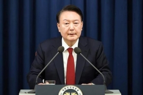 Şok Gelişme: Güney Kore'de Devlet Başkanının Görevden Alınması! 2 sok-gelisme-guney-korede-devlet-baskaninin-gorevden-alinmasi-EFQyU2U8.jpg