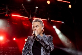 Şok Gelişme: Robbie Williams'ın Oscar Yarışındaki Şarkısı Neden Bir Anda Elendi? 5 sok-gelisme-robbie-williamsin-oscar-yarisindaki-sarkisi-neden-bir-anda-elendi-gtTz6SXz.jpg