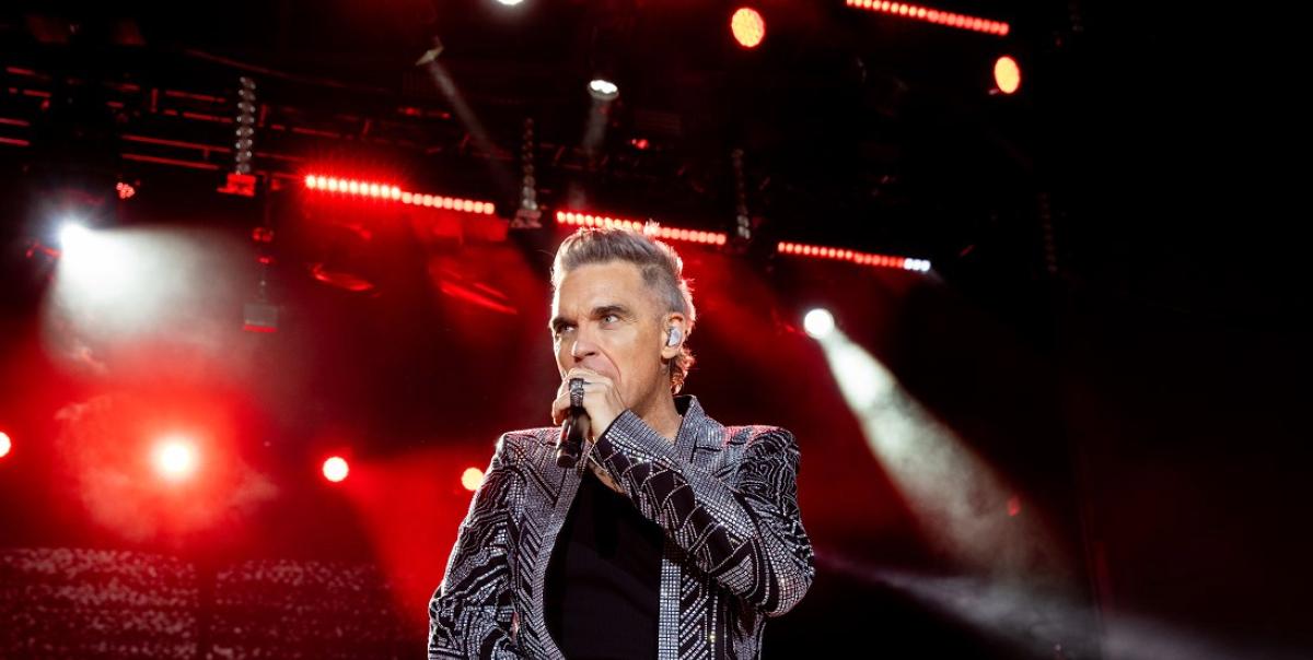 Şok Gelişme: Robbie Williams'ın Oscar Yarışındaki Şarkısı Neden Bir Anda Elendi? 3 sok-gelisme-robbie-williamsin-oscar-yarisindaki-sarkisi-neden-bir-anda-elendi-gtTz6SXz.jpg
