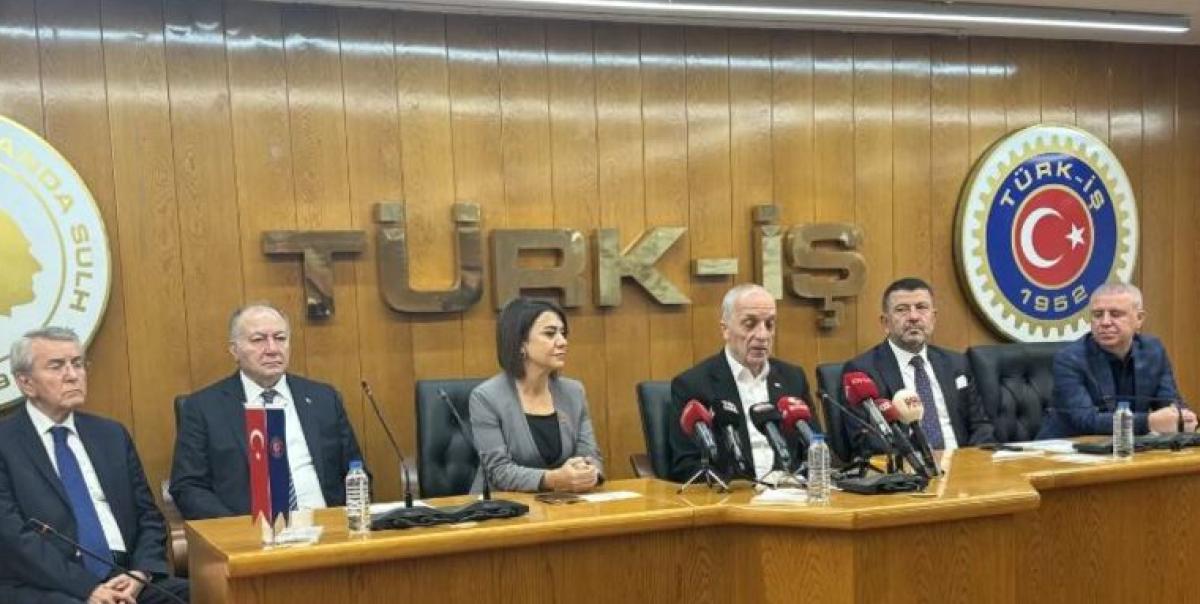 Türk Ekonomisinde Şok Dalga: Asgari Ücret Zirvesi! Herkesin Merakla Beklediği An Geldi! 2 turk-ekonomisinde-sok-dalga-asgari-ucret-zirvesi-herkesin-merakla-bekledigi-an-geldi-CekSUOJf.jpg