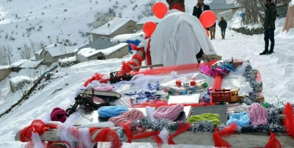 Türk Mitolojisinin Gizemli Kahramanı: Ayaz Ata'nın Efsanesi ve Sırları! Siz de Öğrenin! 3 turk-mitolojisinin-gizemli-kahramani-ayaz-atanin-efsanesi-ve-sirlari-siz-de-ogrenin-s6ajL9Ed.jpg