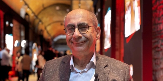 Usta Yönetmen Derviş Zaim’in Şok Açıklamaları: Zulme Ayna Tuttuğu İçin Flaşbellek ile Gurur Duyuyor! Bu İfadeler Sizi Şaşırtacak!