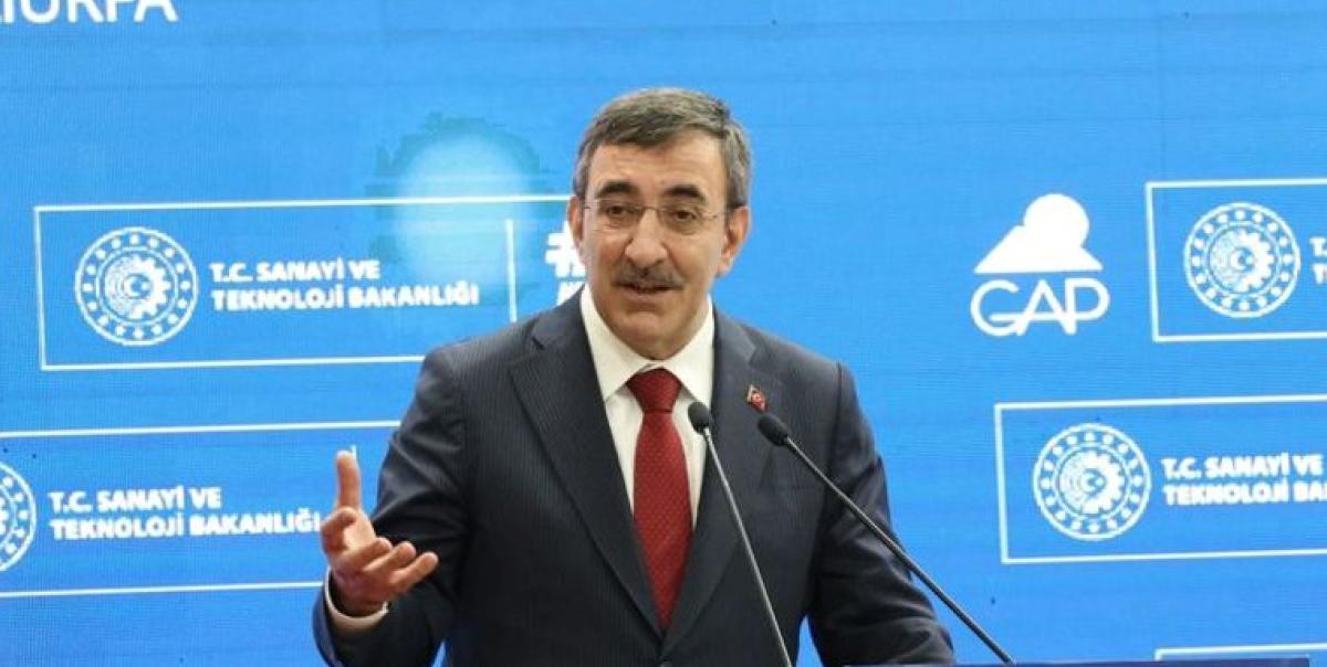 Yılmaz'dan Şok Açıklama: Asgari Ücret ve Enflasyon Beklentileri Sarsılıyor! 2 yilmazdan-sok-aciklama-asgari-ucret-ve-enflasyon-beklentileri-sarsiliyor-Y3ID7Jx5.jpg