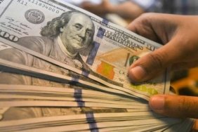 2024'te Döviz Mevduatlarında Şok Düşüş: 18 Milyar Dolar Kayboluyor! 5 2024te-doviz-mevduatlarinda-sok-dusus-18-milyar-dolar-kayboluyor-jeTS7Izl.jpg