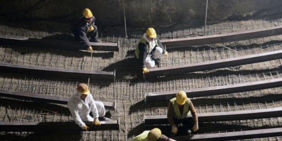 600 Bin Kamu İşçisinin Tarihi Pazarlık Masası: Maaşlar ve Haklar İçin Büyük Mücadele!