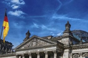 Alman Hükümetinden Şok Açıklama: Büyüme Tahminleri Çöktü! 4 alman-hukumetinden-sok-aciklama-buyume-tahminleri-coktu-SBBea74C.jpg