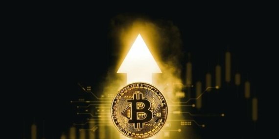 Bitcoin 102 Bin Doları Geçmeyi Başardı: Yeni Bir Rekor Mu?
