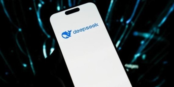 DeepSeek, ABD Google Play Store’da Zirveye Yerleşti: Dijital Dünyada Yeni Bir Çağ Başlıyor!