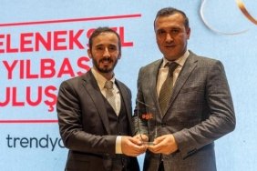 EGD'den Bloomberg HT'ye Muhteşem Onur Ödülü: Medya Dünyasında Yeni Bir Dönem Başlıyor! 12 egdden-bloomberg-htye-muhtesem-onur-odulu-medya-dunyasinda-yeni-bir-donem-basliyor-xhSSxfYa.jpg