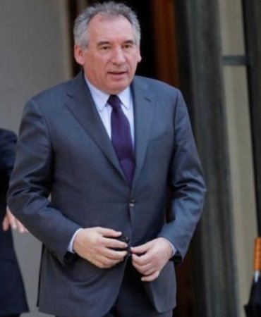fransanin-yeni-basbakanindan-sok-aciklama-ekonomi-buyume-tahmini-dusuruldu-pGMYKEKR.jpg