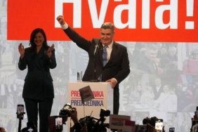 Hırvatistan'da Siyasi Fırtına: Sosyal Demokrat Parti Adayı Tarihi Zaferle Çıktı! 5 hirvatistanda-siyasi-firtina-sosyal-demokrat-parti-adayi-tarihi-zaferle-cikti-gl4EIQpx.jpg