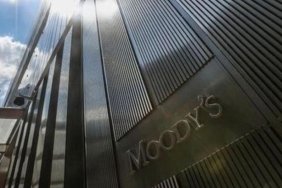 Moody's'in Şok Kararı: Türkiye'yi Geçti, Piyasalarda Fırtına Kopuyor! 2 moodysin-sok-karari-turkiyeyi-gecti-piyasalarda-firtina-kopuyor-i6hJOpqY.jpg