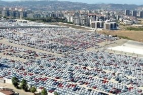 Otomotiv Sektörü 2024'te İhracatta Zirveye Yerleşti: Rekorlar Kıran Başarı! 14 otomotiv-sektoru-2024te-ihracatta-zirveye-yerlesti-rekorlar-kiran-basari-fHvHBPt8.jpg