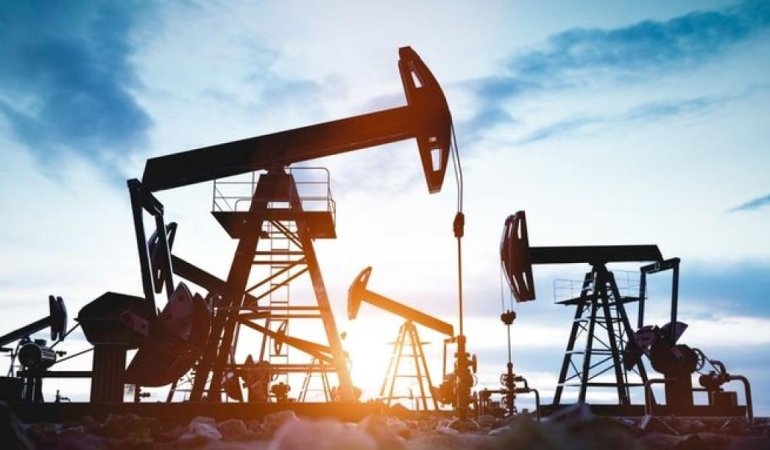 Petrol Fiyatları Çakılıyor: Yön Aşağı, Kriz Kapıda! 1 petrol-fiyatlari-cakiliyor-yon-asagi-kriz-kapida-Lt5i1q3G.jpg