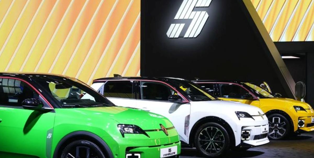 Renault 2024'te Satışlarını Şaşırtan Yüzde 1,3 Artışla Zirveye Çıkıyor! 2 renault-2024te-satislarini-sasirtan-yuzde-13-artisla-zirveye-cikiyor-YU346vc3.jpg