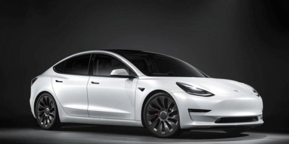 Tesla, Çin’de Devrim Yaratacak Yeni Model Y ile Menzil Rekoru Kırdı!