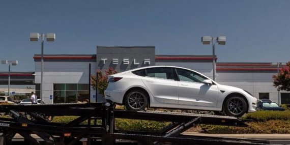 Tesla’nın Şok Kararı: Çin’de 1.2 Milyon Aracı Geri Çağırıyor!
