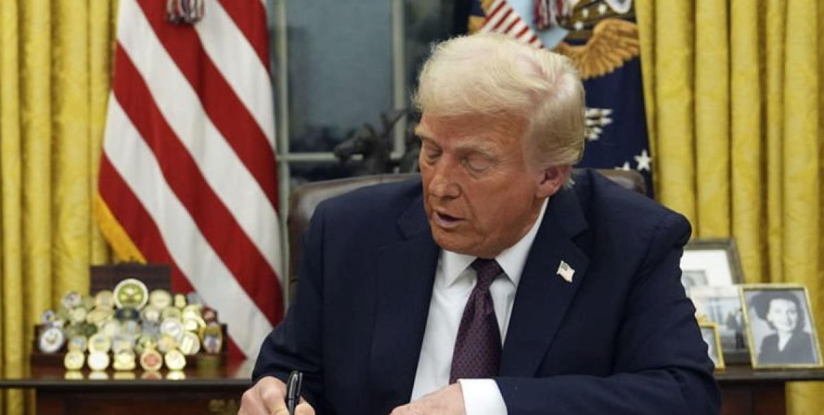 Trump'a 18 Eyaletten Şok Davalar: Amerikan Yargısının Sarsıcı Gündemi! 2 trumpa-18-eyaletten-sok-davalar-amerikan-yargisinin-sarsici-gundemi-aBEaUvO6.jpg