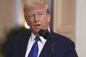 Trump'tan Şok Açıklama: Kanada ve Meksika'ya Yönelik Vergi Tarifeleri Bu Hafta Sonu Belirleniyor! 2 trumptan-sok-aciklama-kanada-ve-meksikaya-yonelik-vergi-tarifeleri-bu-hafta-sonu-belirleniyor-eFGb1H2D.jpg