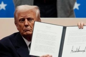 Trump'tan Yapay Zeka Devrimi: Dev Yatırımla Geleceği Şekillendiriyor! 2 trumptan-yapay-zeka-devrimi-dev-yatirimla-gelecegi-sekillendiriyor-52fGkG4x.jpg