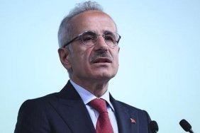 5G Devrimi: Galatasaray-AZ Alkmaar Mücadelesinde Futbolun Geleceği Sahada! 15 5g-devrimi-galatasaray-az-alkmaar-mucadelesinde-futbolun-gelecegi-sahada-WNQOgKzJ.jpg