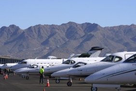 ABD'de Havada Korku Dolu Anlar: Pistten Fırlayan Jet, Diğer Uçakla Çarpıştı! 1 Can Gitti! 1 abdde-havada-korku-dolu-anlar-pistten-firlayan-jet-diger-ucakla-carpisti-1-can-gitti-AUWnGtYq.jpg
