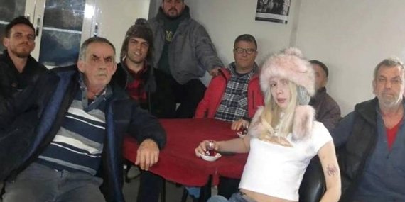 Aleyna Tilki’nin Kahvehane Ziyareti Sosyal Medyada Gündem Oldu