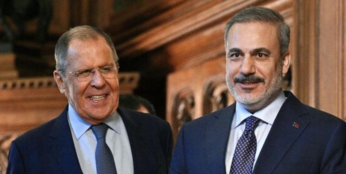 Bakan Fidan'dan Tarihi Açıklama: Lavrov ile Görüşerek Barış Görüşmelerine Ev Sahipliği Yapmaya Hazırız! 2 bakan-fidandan-tarihi-aciklama-lavrov-ile-goruserek-baris-gorusmelerine-ev-sahipligi-yapmaya-haziriz-P5J9k7Vy.jpg
