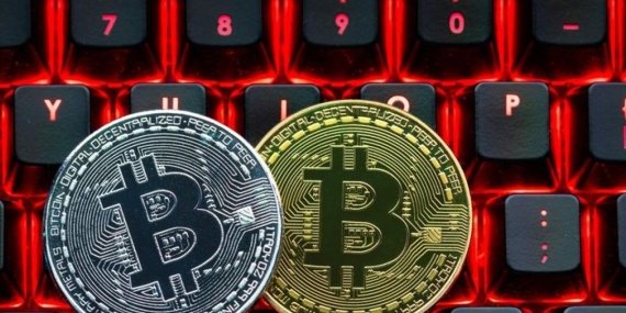 Bitcoin ETF’lerinden 1 Milyar Dolarla Tarihi Çıkış