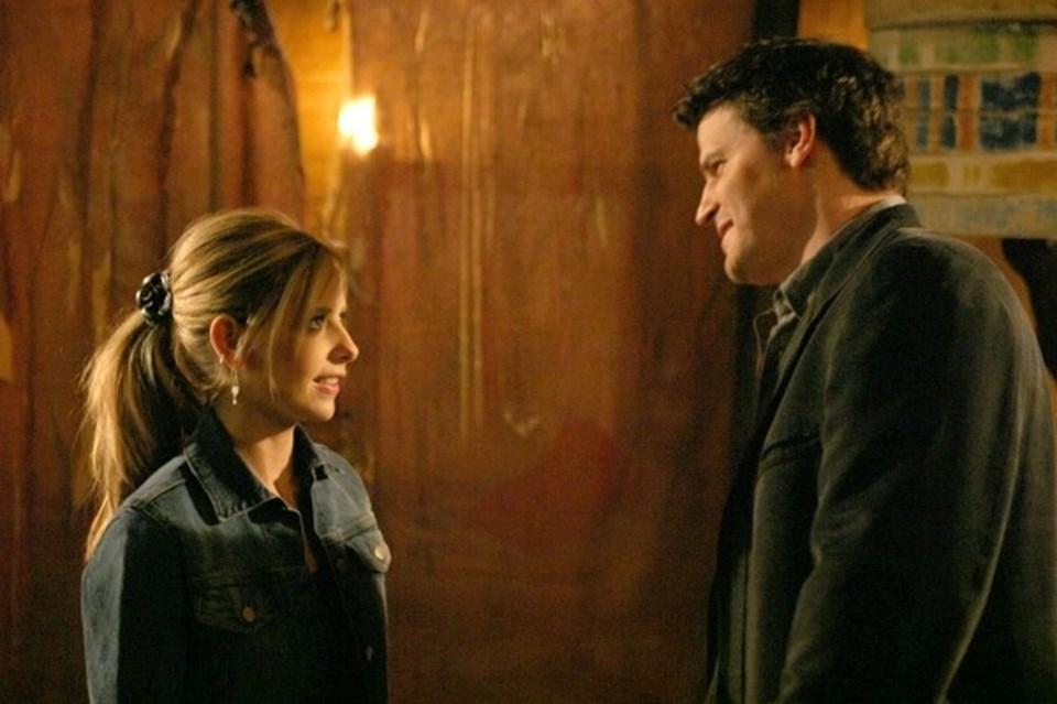 Buffy the Vampire Slayer: 22 Yıl Sonra Geri Dönüşüyle Hayranlarını Şaşkına Çeviren Destan! 1 Buffy the Vampire Slayer: Yeniden Doğuş
