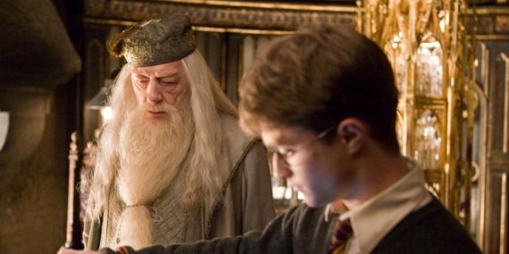 Büyücülerin Dünyası Yeniden Canlanıyor: Dumbledore Rolü İçin Şaşırtıcı İsim Açıklandı!