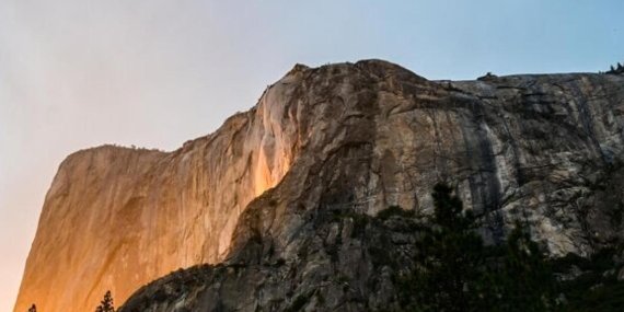 California’nın Gizli Hazinesi: Yılda Sadece Birkaç Gün Görülen Alev Şelalesi ile Büyüleyici Bir Yolculuk!