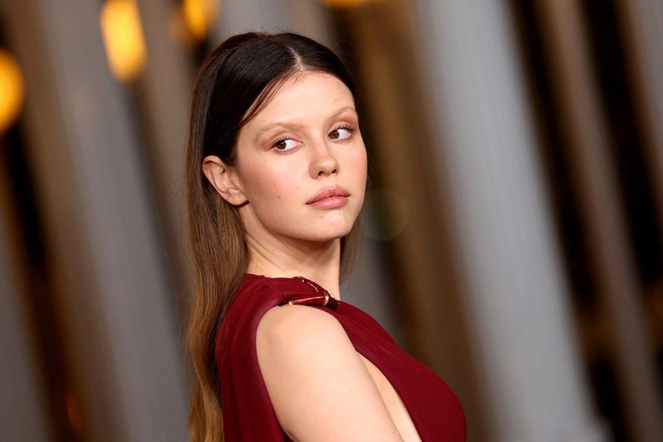 Christopher Nolan'ın Yeni Filmi: Mia Goth'un Sırlarla Dolu Performansı ile Sinema Dünyasını Sarsmaya Hazır! 1 Kadroda Kimler Var?